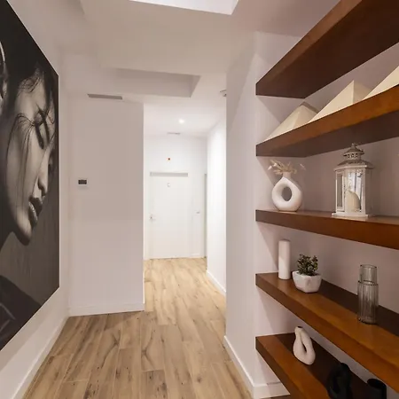 Primat Reig Flats 3*