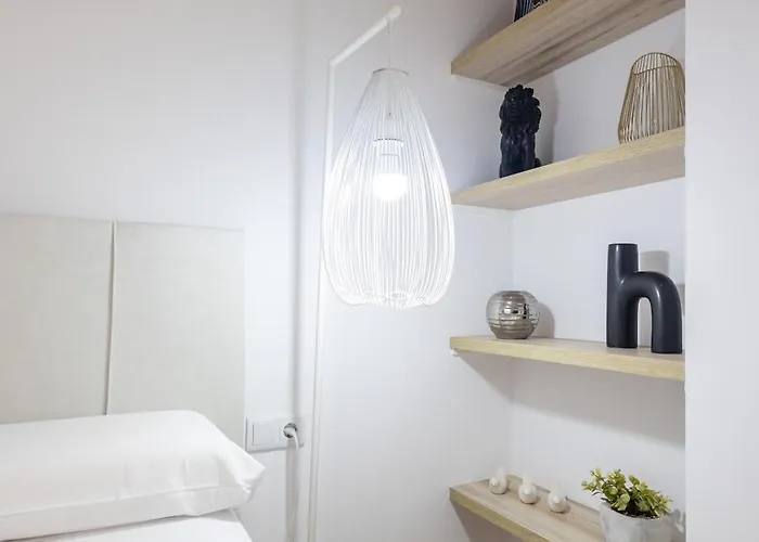 Aparthotel Lola By Concept Flats Valenza